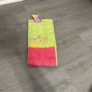 Target Vibrant Bath Towel - Lime and Fuchsia